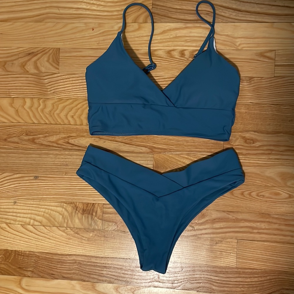 Cupshe Bikini Top